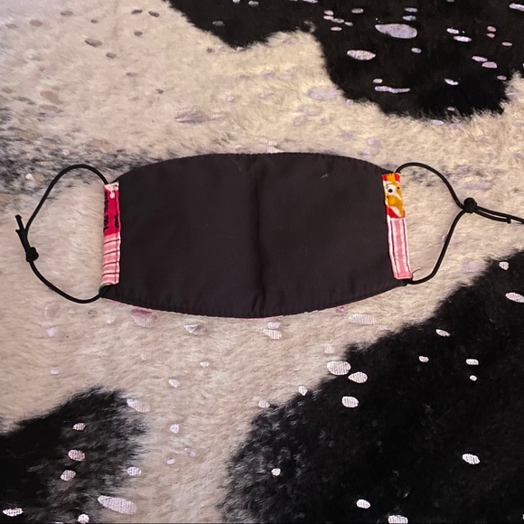 Pink Puppy Dog Quilt Print Fabric Face Mask - Picture 3 of 3